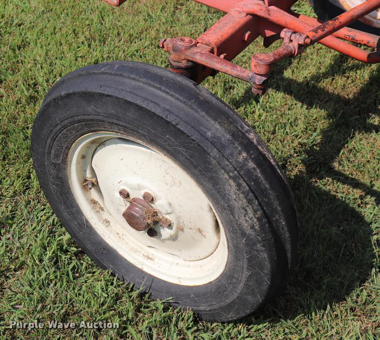image for item DQ9306 1951 Allis-Chalmers CA tractor