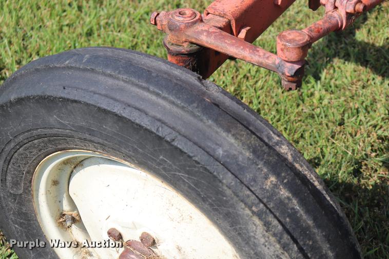 image for item DQ9306 1951 Allis-Chalmers CA tractor