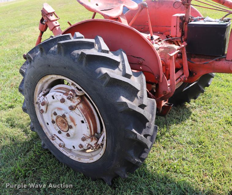 image for item DQ9306 1951 Allis-Chalmers CA tractor