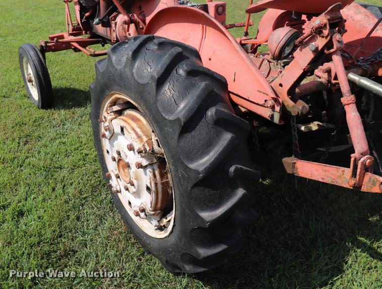 image for item DQ9306 1951 Allis-Chalmers CA tractor