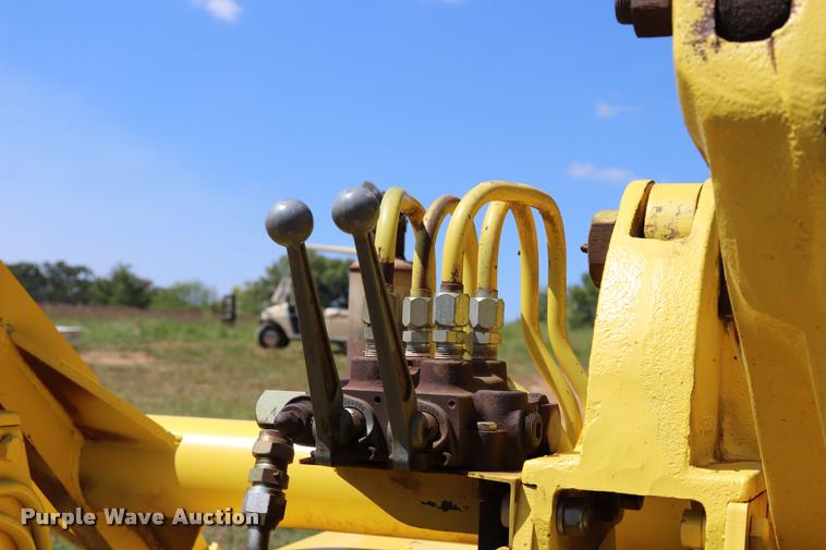 image for item DQ9326 1959 John Deere 440 track loader