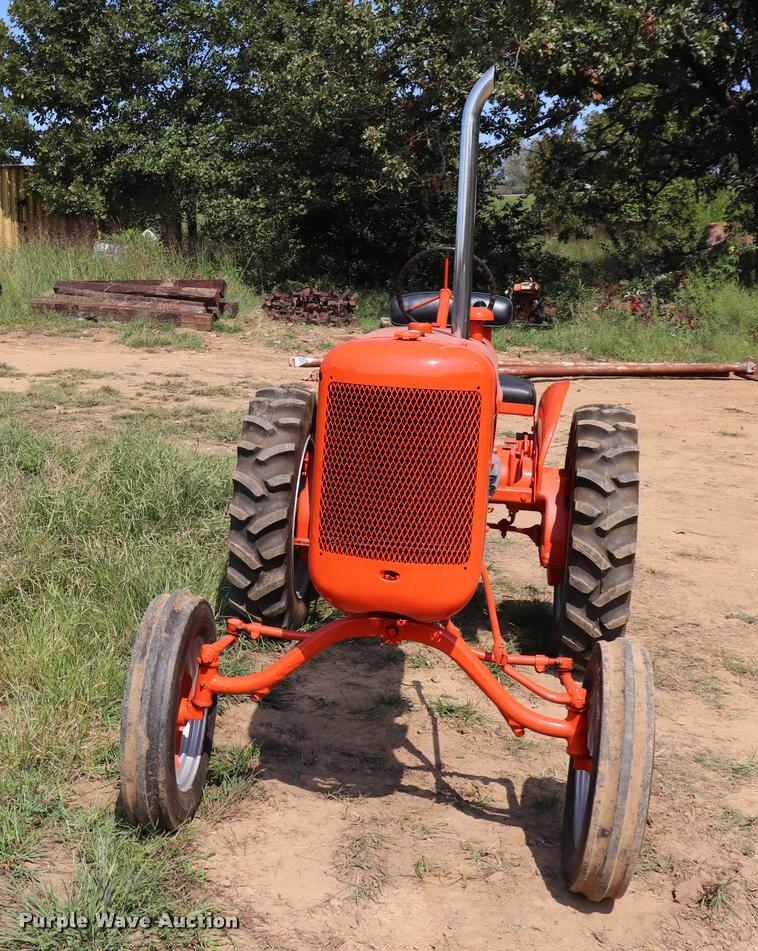 image for item DQ9351 1949 Allis Chalmers B tractor