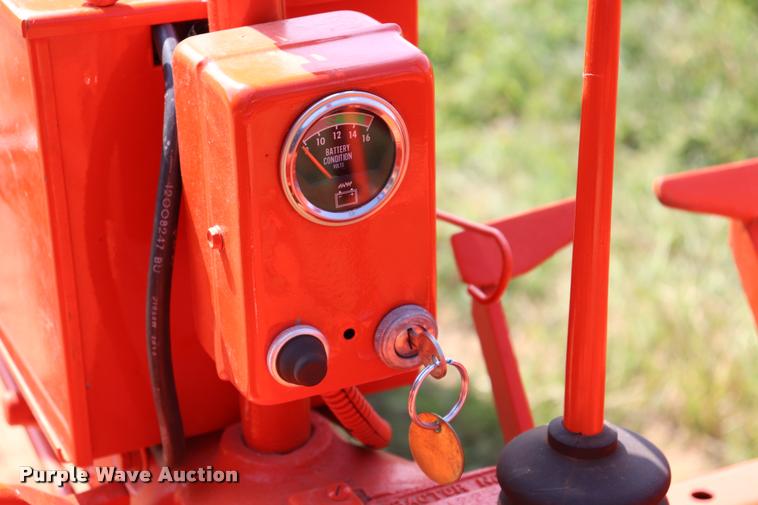 image for item DQ9351 1949 Allis Chalmers B tractor