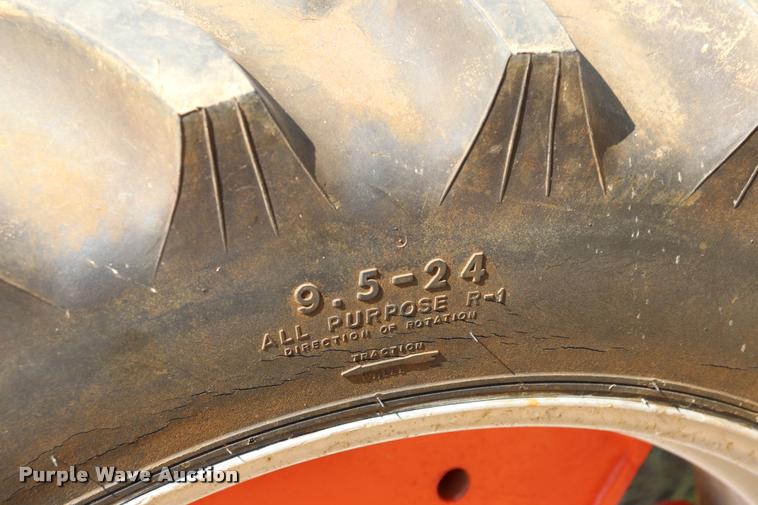 image for item DQ9351 1949 Allis Chalmers B tractor