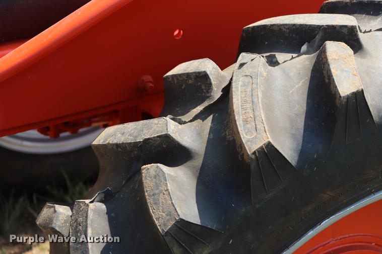 image for item DQ9351 1949 Allis Chalmers B tractor