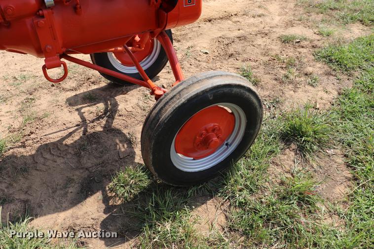 image for item DQ9351 1949 Allis Chalmers B tractor