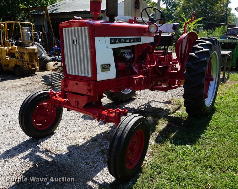 image for item DS9459 1962 Farmall 504 tractor