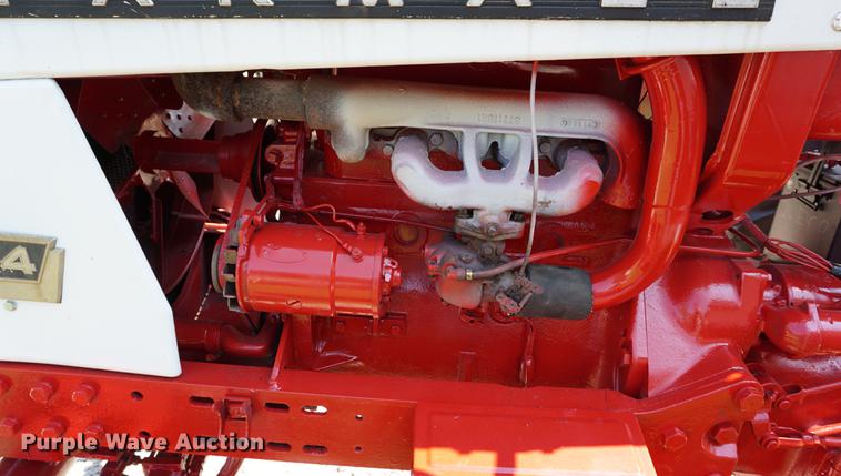 image for item DS9459 1962 Farmall 504 tractor