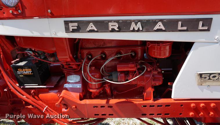 image for item DS9459 1962 Farmall 504 tractor