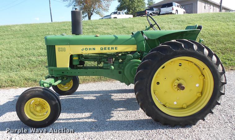 image for item DS9465 1959 John Deere 530 tractor