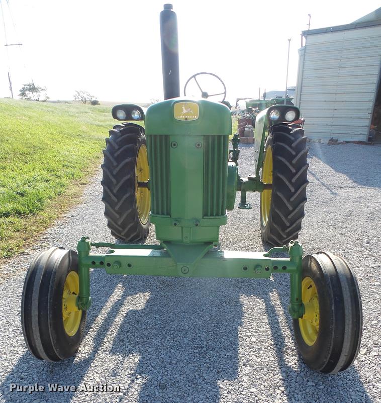 image for item DS9465 1959 John Deere 530 tractor