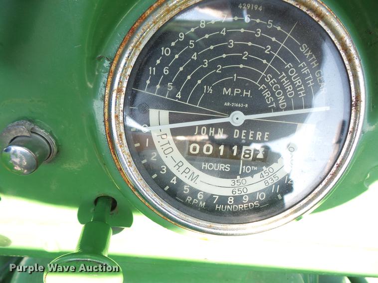 image for item DS9465 1959 John Deere 530 tractor