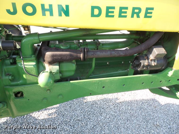 image for item DS9465 1959 John Deere 530 tractor