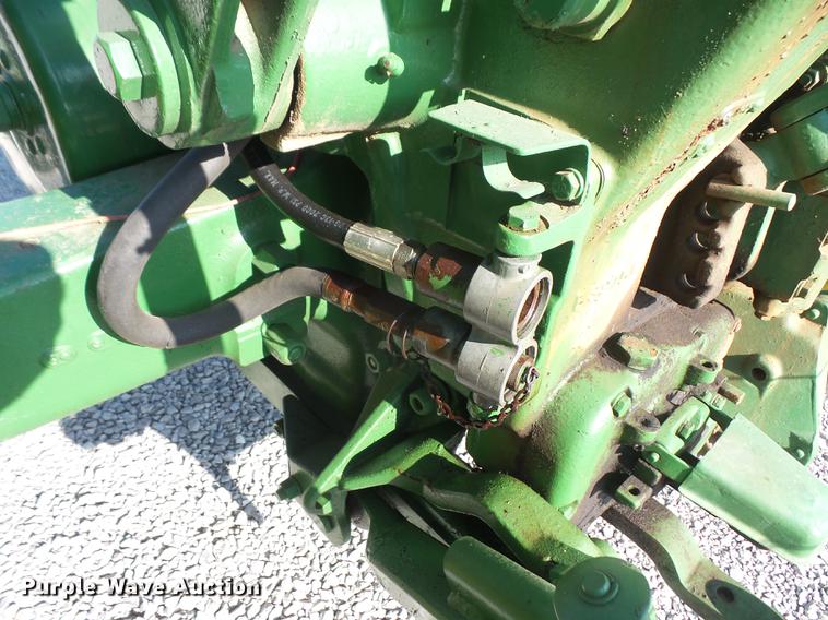 image for item DS9465 1959 John Deere 530 tractor