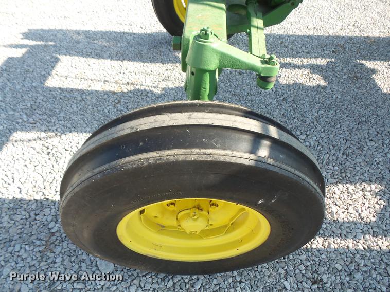 image for item DS9465 1959 John Deere 530 tractor