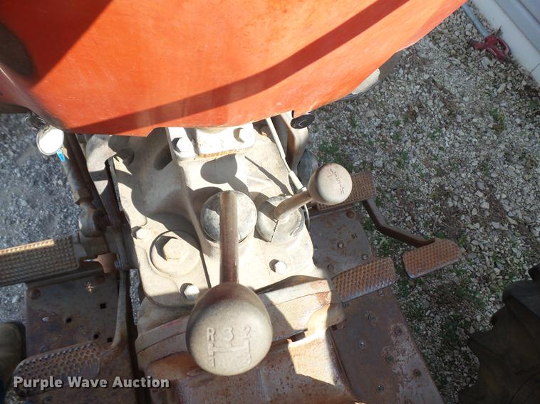 image for item DS9467 1971 Massey-Ferguson 135 tractor