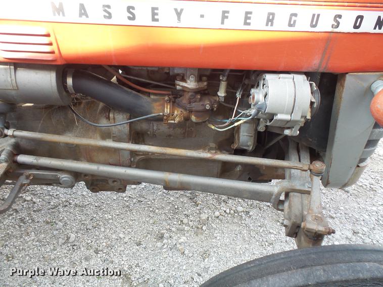 image for item DS9467 1971 Massey-Ferguson 135 tractor