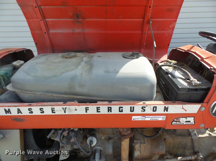 image for item DS9467 1971 Massey-Ferguson 135 tractor
