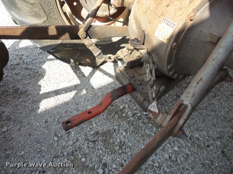 image for item DS9467 1971 Massey-Ferguson 135 tractor