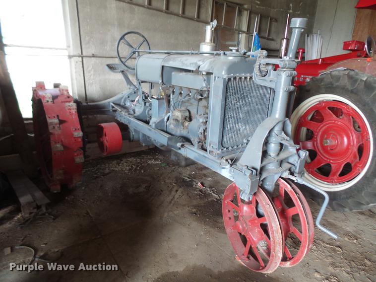 image for item DS9468 1926 Farmall Regular tractor