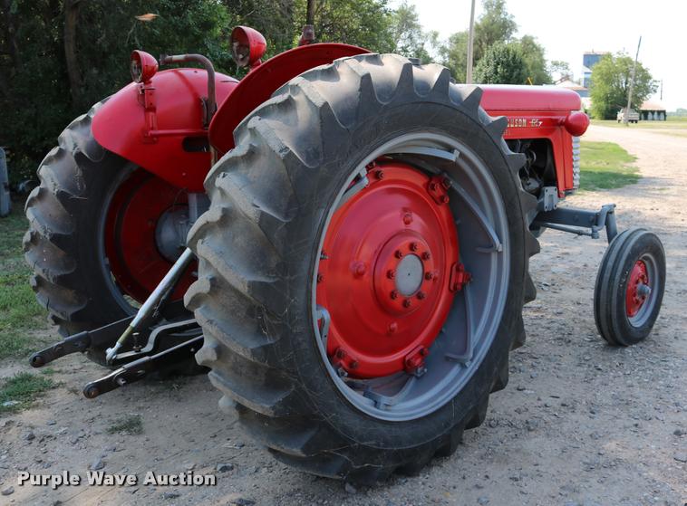 image for item DW9772 1965 Massey Fergusen MF-65 tractor