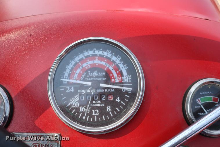 image for item DW9772 1965 Massey Fergusen MF-65 tractor