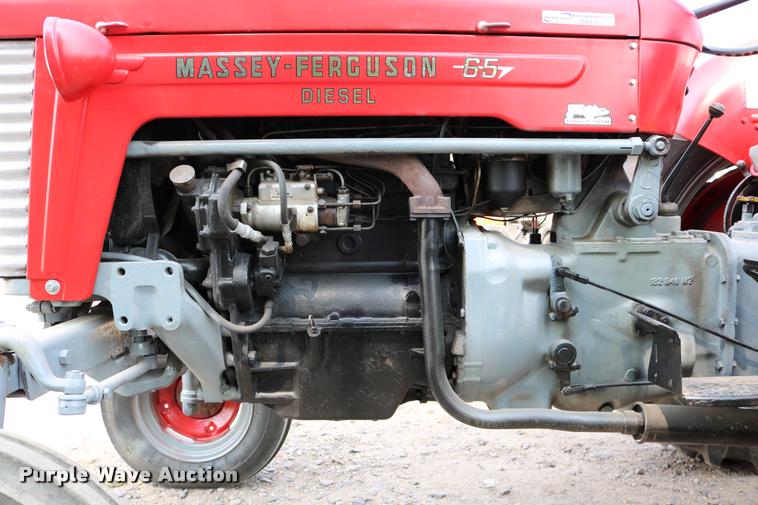 image for item DW9772 1965 Massey Fergusen MF-65 tractor