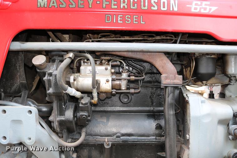 image for item DW9772 1965 Massey Fergusen MF-65 tractor