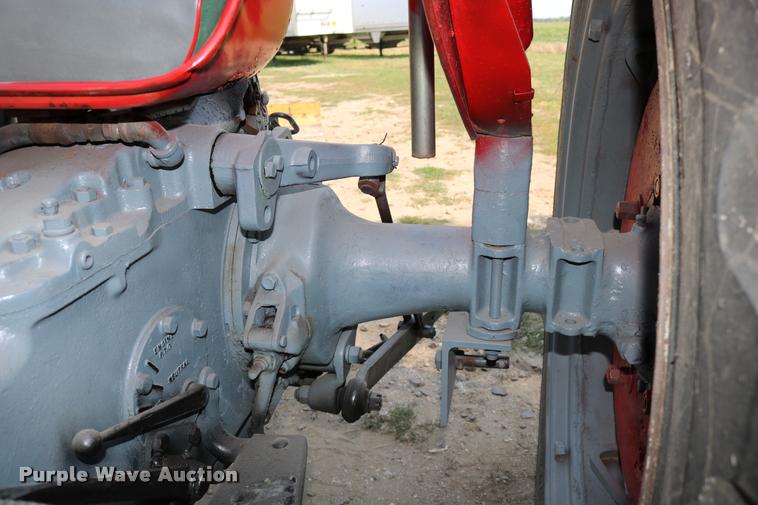 image for item DW9772 1965 Massey Fergusen MF-65 tractor