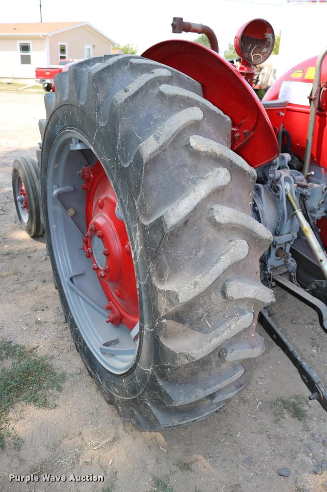 image for item DW9772 1965 Massey Fergusen MF-65 tractor