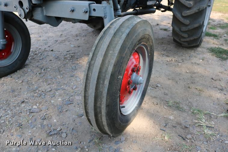 image for item DW9772 1965 Massey Fergusen MF-65 tractor