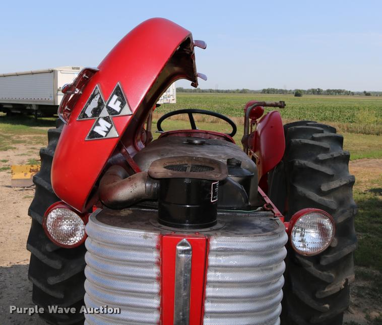image for item DW9772 1965 Massey Fergusen MF-65 tractor