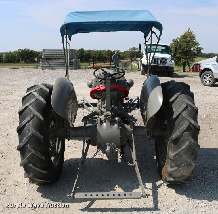 image for item DW9779 1950 Ferguson T020 tractor