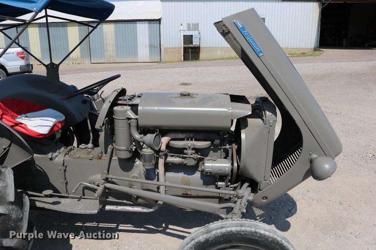 image for item DW9779 1950 Ferguson T020 tractor
