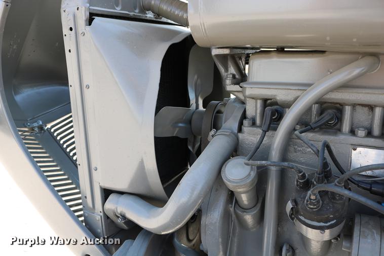 image for item DW9779 1950 Ferguson T020 tractor