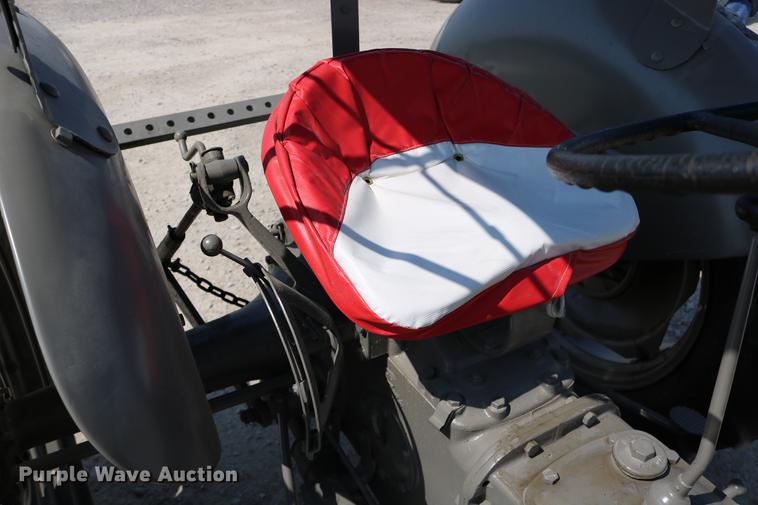 image for item DW9779 1950 Ferguson T020 tractor