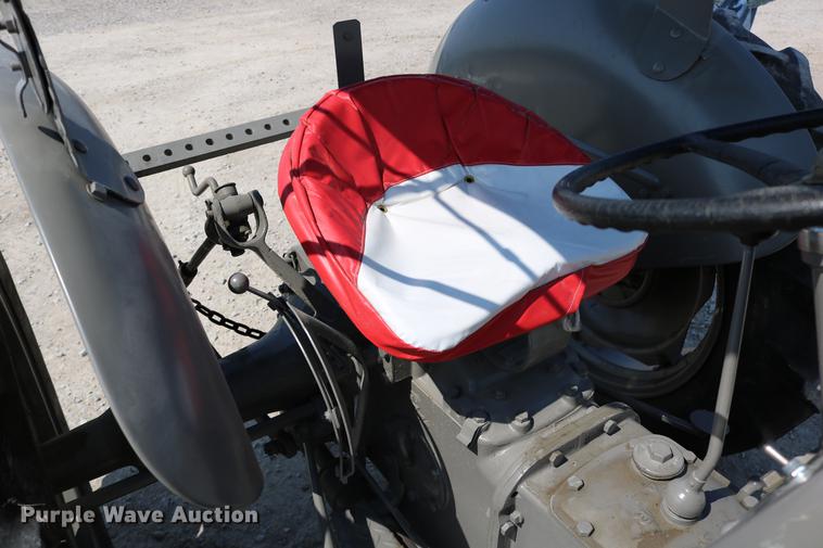 image for item DW9779 1950 Ferguson T020 tractor