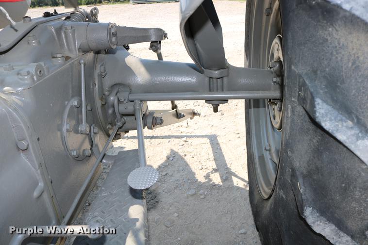 image for item DW9779 1950 Ferguson T020 tractor