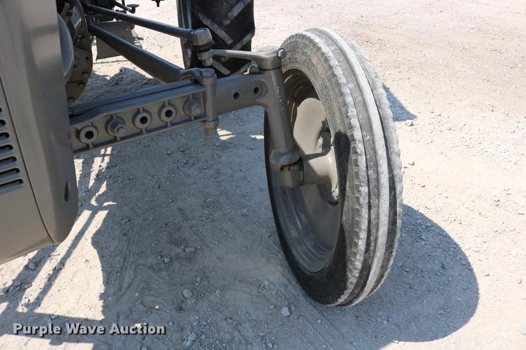 image for item DW9779 1950 Ferguson T020 tractor