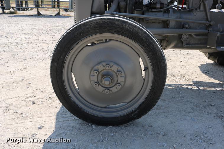 image for item DW9779 1950 Ferguson T020 tractor