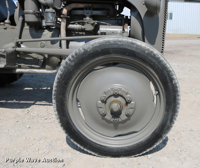 image for item DW9779 1950 Ferguson T020 tractor