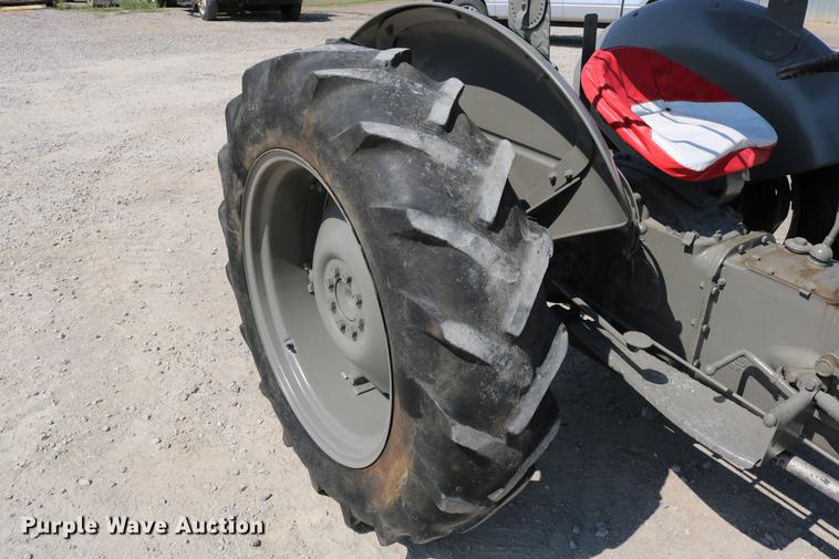 image for item DW9779 1950 Ferguson T020 tractor