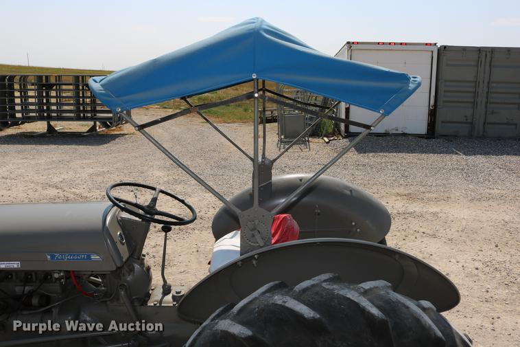 image for item DW9779 1950 Ferguson T020 tractor