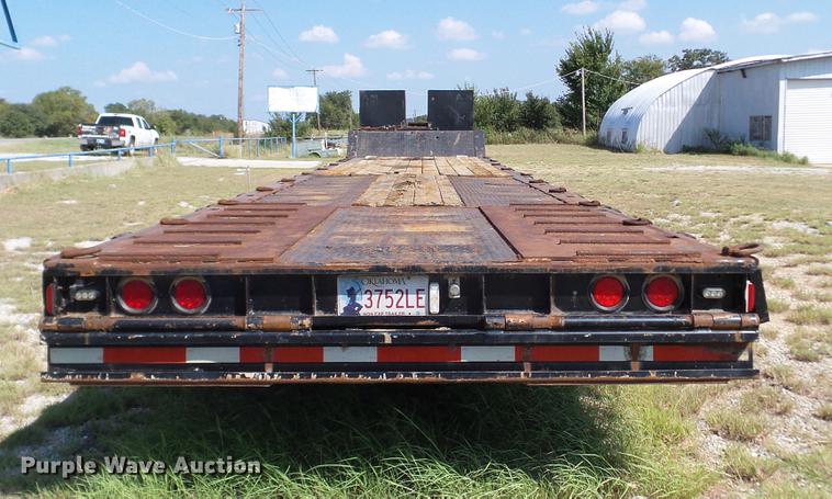 image for item DA6905 1983 Trail-Eze drop deck trailer