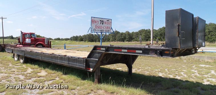 image for item DA6905 1983 Trail-Eze drop deck trailer