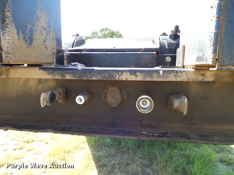 image for item DA6905 1983 Trail-Eze drop deck trailer