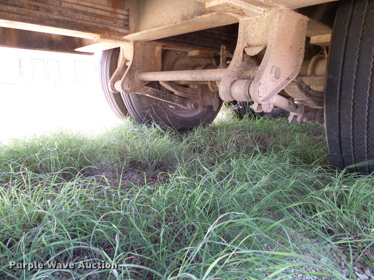 image for item DA6905 1983 Trail-Eze drop deck trailer