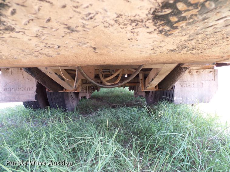 image for item DA6905 1983 Trail-Eze drop deck trailer