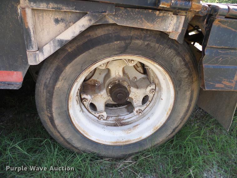 image for item DA6905 1983 Trail-Eze drop deck trailer