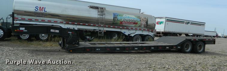 image for item DB1142 1986 Eager Beaver lowboy equipment trailer